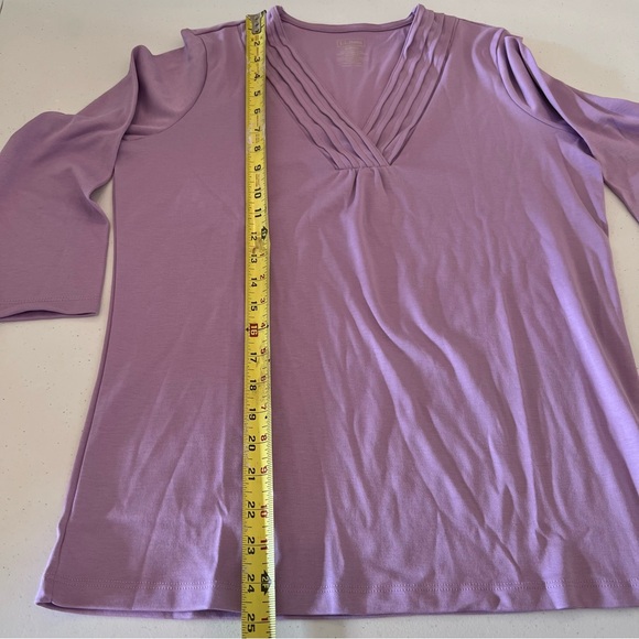 L.L.Bean V-Neck Women's Top 100% Supima Cotton S - Picture 6 of 8